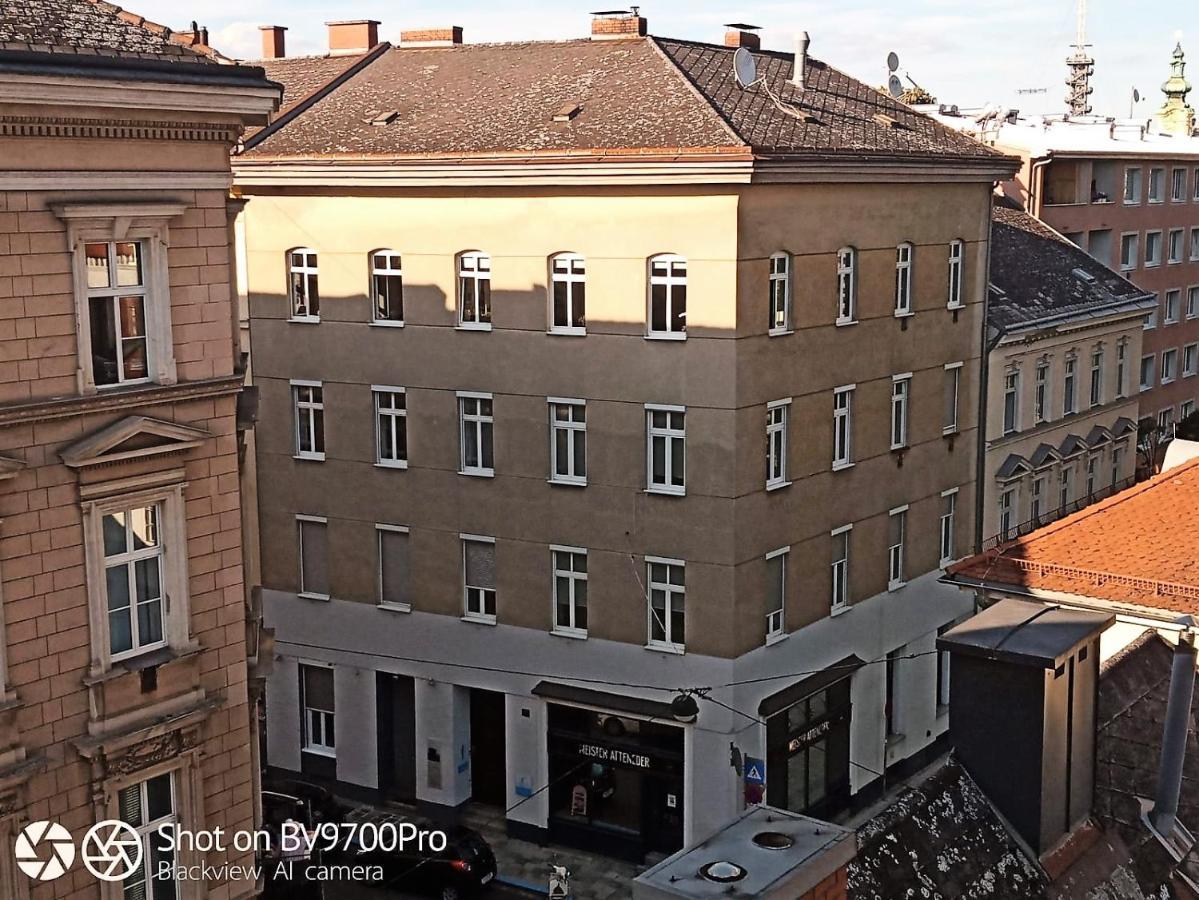 Fewo Am Neuen Dom Linz Exterior photo
